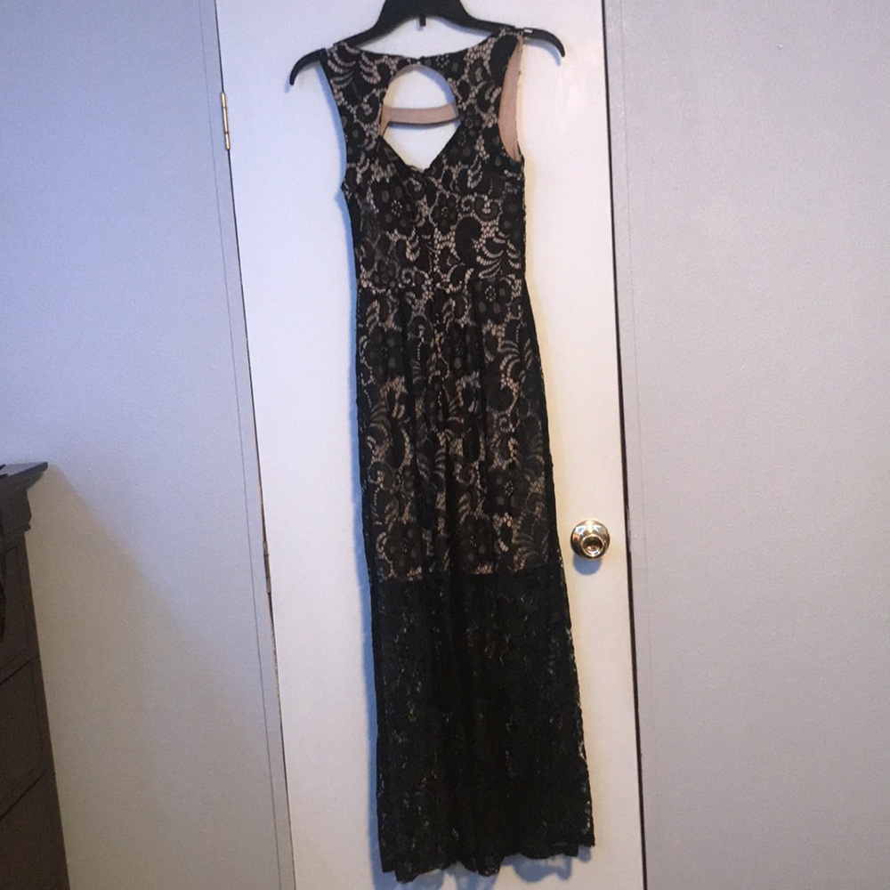 Black dress - Picture 2 of 2